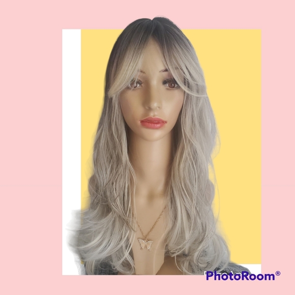 NWOT Ash Blonde Dark Rooted Synthetic Wig - Picture 5 of 15